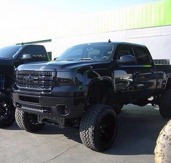 _LiftedTrucks_'s tweet image. #GMC