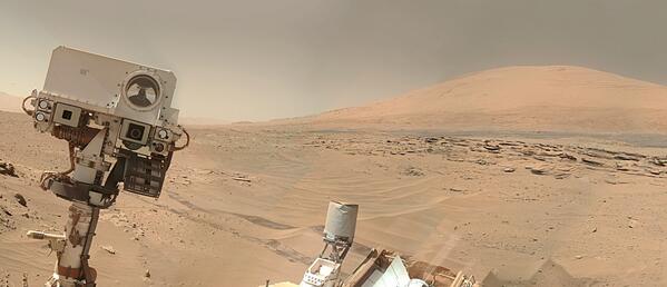 universetoday's tweet photo. Hello From Mars! Curiosity Smiles in Her Latest "Selfie" 
http://t.co/qPCfW4Jbup by @MarsCuriosity and @JPMajor http://t.co/JdgOkBHCCo