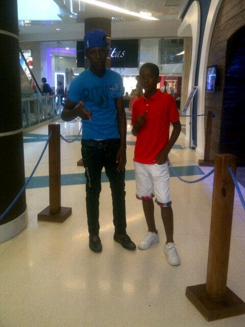 Elcotisiny tweet picture
