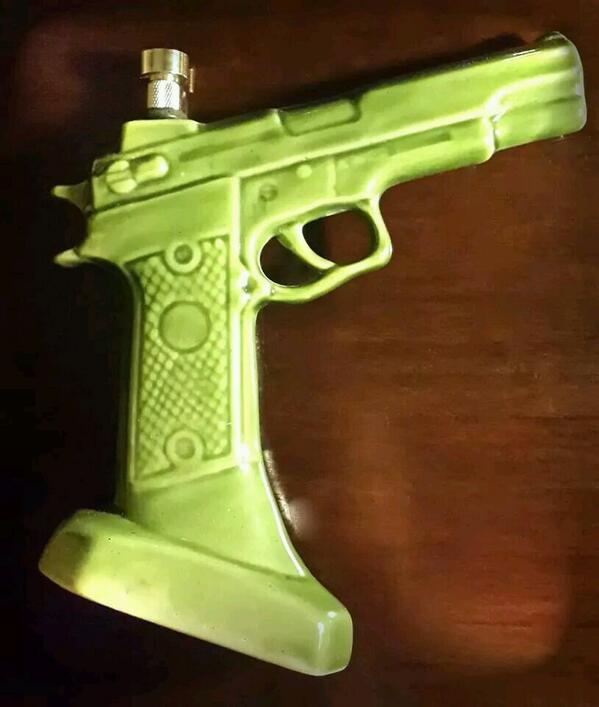 Pipa pistola. Q275.00