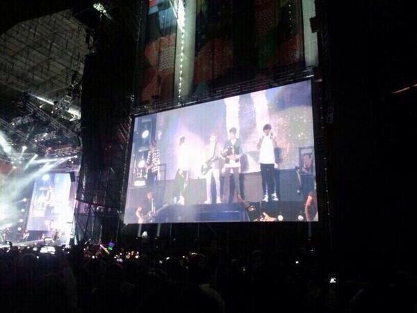 ale_nicole17's tweet image. AUN NO ME LO CREO :,) @onedirection  #WWATOUR #WWATPERU #OneDirectionEnPeru