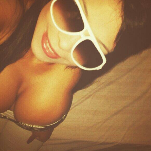 MiyaresDance's tweet photo. Saludos a todos mis seguidores se les aprecia, muchisimo exito esta semana y feliz noche ♡♧ :* http://t.co/9Sj4bB3Ryf