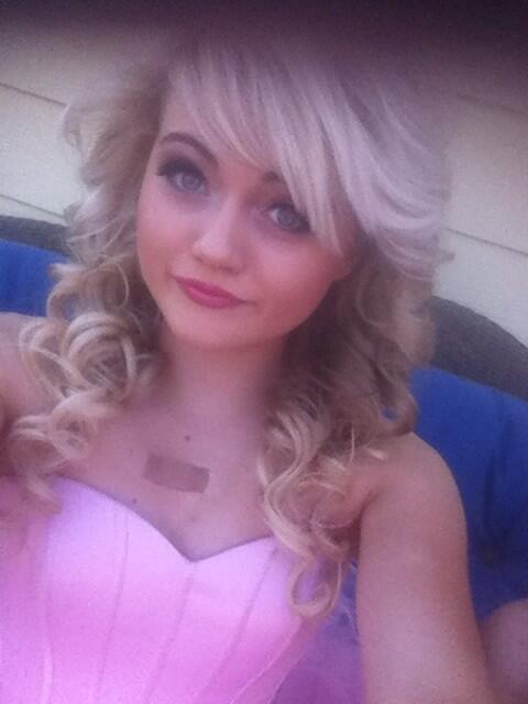 ColtonBowlin's tweet photo. I love you :) @EmSteele96 http://t.co/d5ODJqvwe2