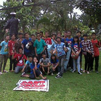 sewakatu almarhumah tika pertama kali ghat bareng kita