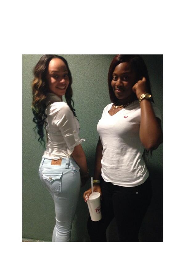 Miatooslim's tweet image. #GradBash2014 Trueee ✌️