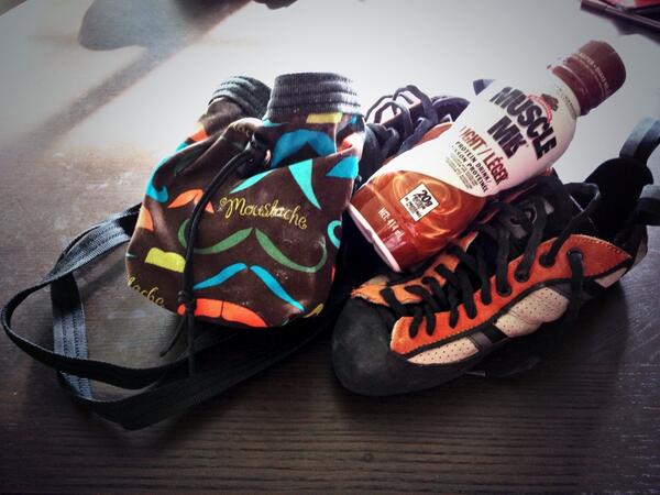 MuscleMLKAB's tweet photo. What did you do to get active today? What ever it may have been #FinishEveryWorkoutRight with #MuscleMLK #Bouldering http://t.co/gu08f6kyYD