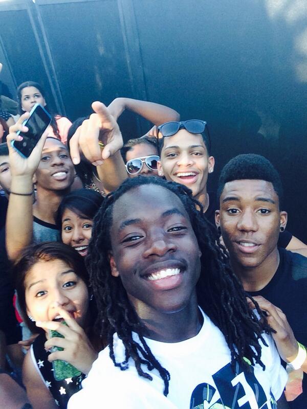 AlphaQuise's tweet image. #GradBash2014