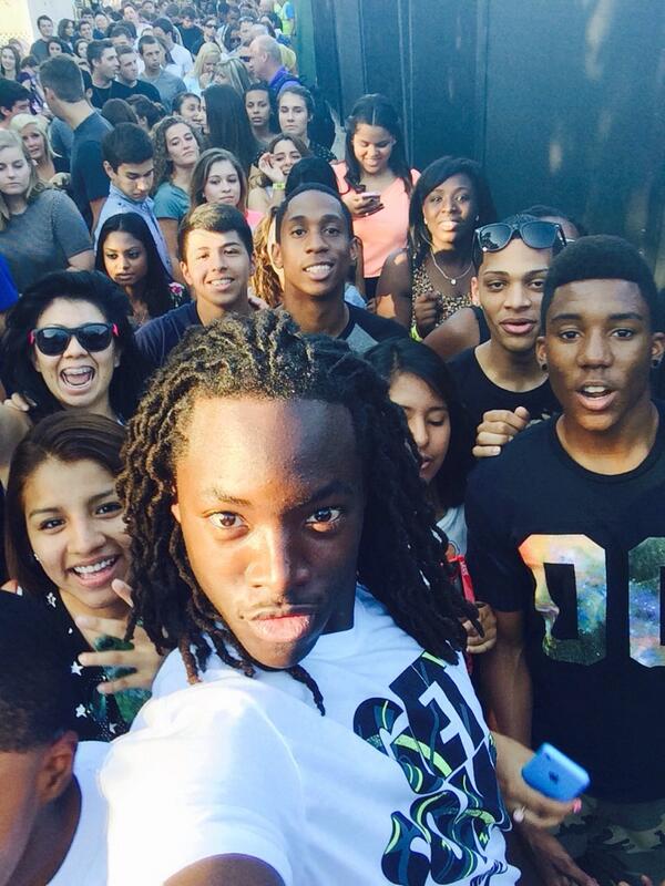 AlphaQuise's tweet image. #GradBash2014