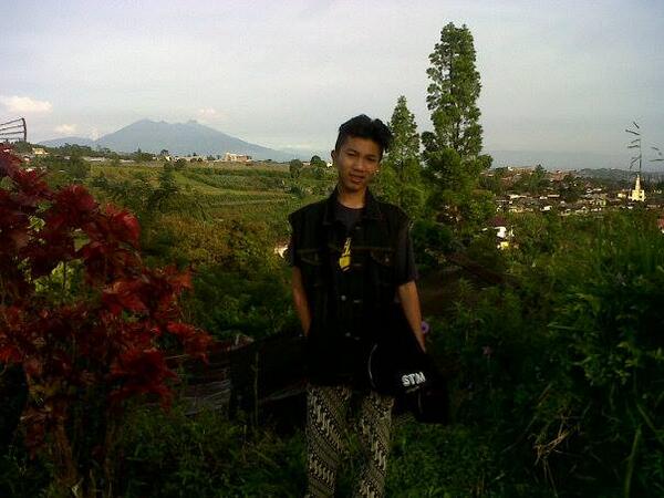 NameAnjar tweet picture
