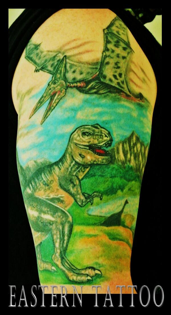 EasternTattoo's tweet photo. #tattooDinosaure #TRexTattoo http://t.co/KxK3gloatL