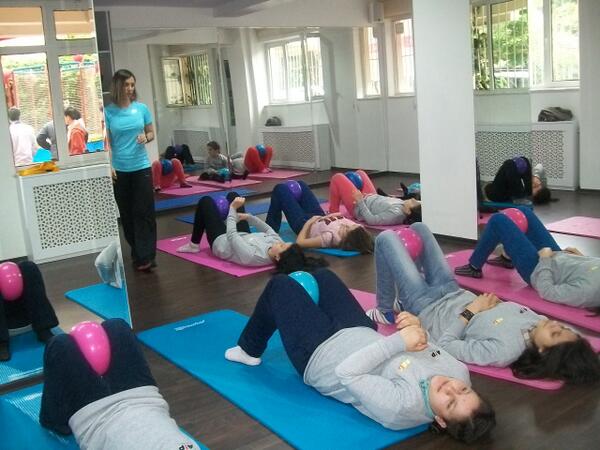 aipvakf's tweet photo. Çok keyifli bir 23 Nisan kutlaması için Herbalife'a teşekkür ederiz http://t.co/ZQ7Hv6Ol71