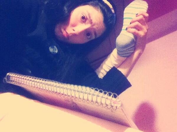 Rockmelikeharry's tweet photo. #EntradasVIP1DenCocaColaFM @CocaCola_CL elongando, estudiando y tweeteando sólo para cumplir mi sueño de años! http://t.co/Ga0sr2abaL 750