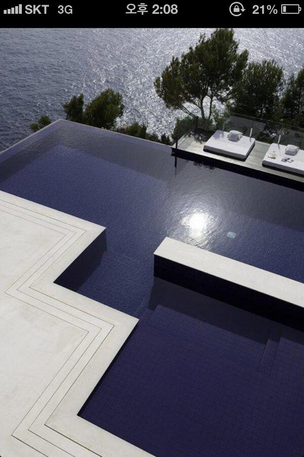 Anybody knows where ?