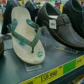 _arief93's tweet photo. Mungkin bekas pake firaun RT @GambarTawa: Dih.. Najong Mahal banget! Wkwkwk ~@Rizkynu_ http://t.co/FTZxvlxutS