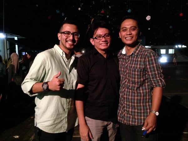 Para residen berpose setelah selesai tampil yg seru bangeeett!!! Bikin ketagihan deh! <a href="/drg_igoen/">indra gunawan</a>