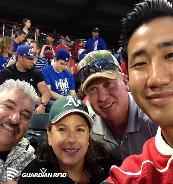 GuardianRFID's tweet photo. Selfie! @kendalleyjr w/the @SMCSheriff @jailplanning Unit at last night's ballgame in Arlington TX. #GuardianRFID http://t.co/Z3JnrUYGqT