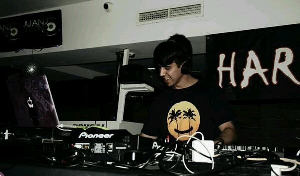 Oliver_RRPP_'s tweet photo. @Raul_Pacheco_ pondrá mañana patas arriba @Disco_Boom, ¡apúntate en lista aquí: 622761650 (WA)! @UnidosPorElTech #RT http://t.co/ofltHkmftA