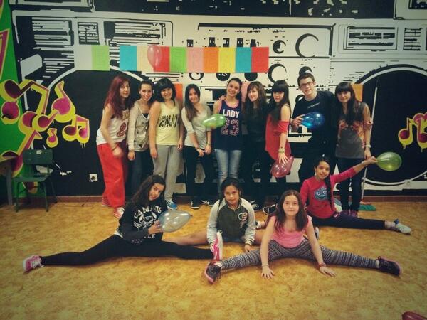 LiveMenxu's tweet image. Los Giu fiesta de  despedida a Ruth nunca te olvidaremosss