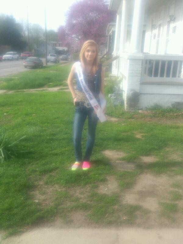 MashaPotatoes's tweet photo. malacchia national american misspageant http://t.co/WaDK99SevB via @gofundme http://t.co/rD5V8W1KZz