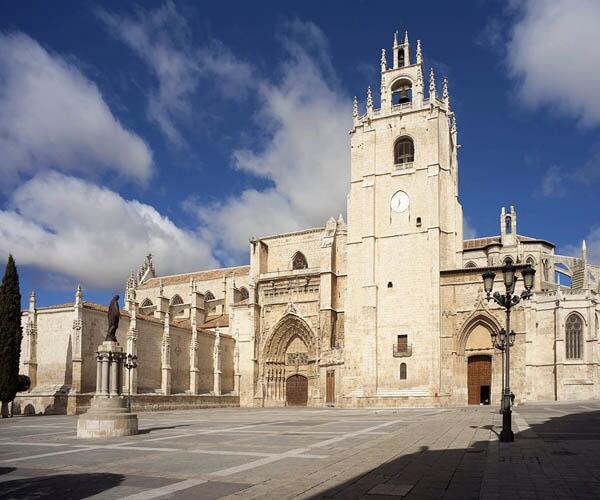SomosPalencia's tweet photo. La Bella Desconocida, Catedral de San Antolín de Palencia http://t.co/t0kIK2AnwZ