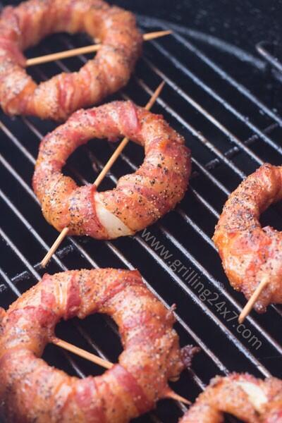 grilling24x7's tweet photo. In case you missed it-> #Bacon Wrapped Onion Rings w/ Spicy #Sriracha Sauce! http://t.co/WsAIyyQrsF http://t.co/STdID3gBLs