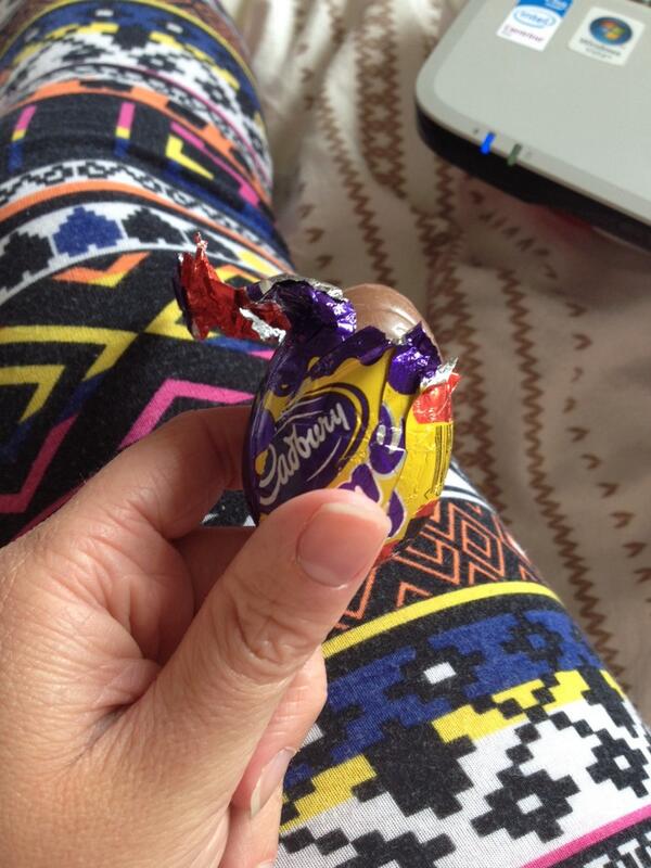 _holly_anne's tweet image. Time for inspirational creme egg #dissertationhell