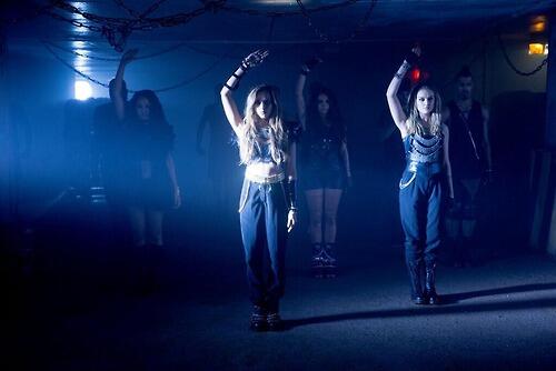 LittleMixOffi17's tweet photo. Rumour has it the #SaluteVideoIsLiveOnFriday ;) #PreorderSalute here: http://t.co/jNcnNz1eIm Mixers HQ x http://t.co/Sk2EzJGfAK