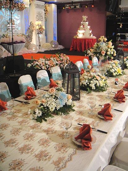 dekorasi meja keluarga