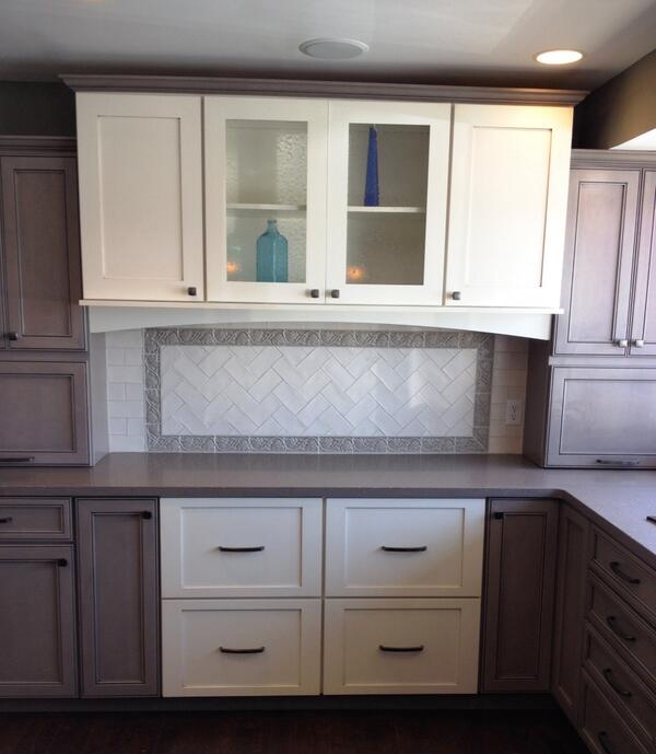 Finally got our new tile backsplash up on one of our new <a href="/HolidayKitchens/">Holiday Kitchens</a> displays!