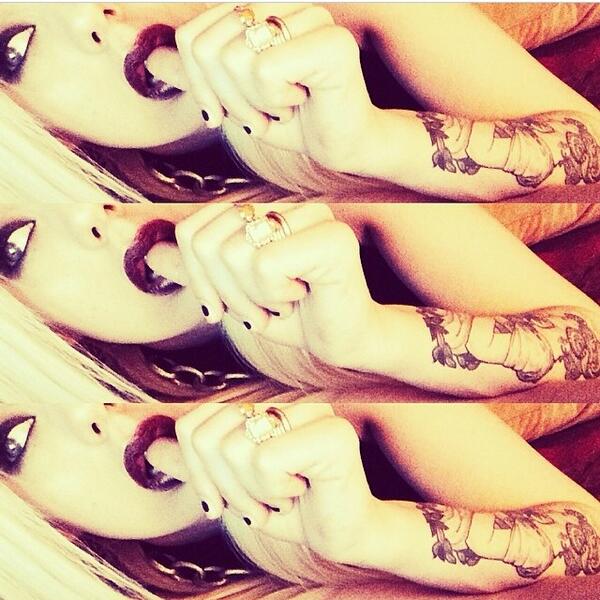 goodmorning dorks 🌺🎀😏