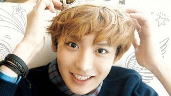 allkpop's tweet photo. EXO's Chanyeol garners over 200,000 followers on his new Instagram account http://t.co/33xir9LeFy http://t.co/o2lRMSFEXc