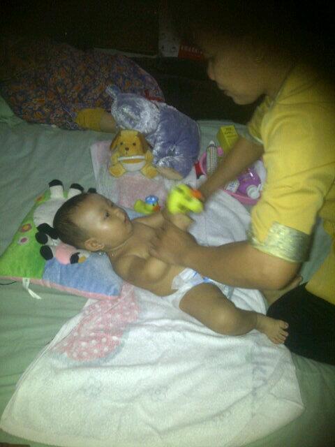 oqnaja's tweet photo. Cintaqu  lagi babyspa @pondokspa http://t.co/g7pQLiW5jh