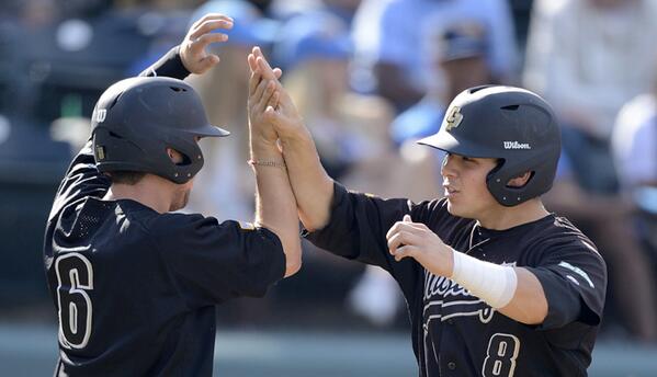 TheDaveGrant's tweet photo. GAMEDAY! #3 @calpoly_stangs visits #17 Pepperdine 2day 3pm PDT @CPMustangs @BigWestBaseball #CPHardBall #GetToKnowSLO http://t.co/Tfo3YFLP33