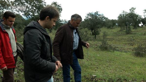 75Minutos's tweet photo. Esta noche acompañamos a Modesto, un zahorí del Valle de los Pedroches, a buscar agua. @Hoyaldia_com @pozoblanconews http://t.co/zBPp69ZdvD