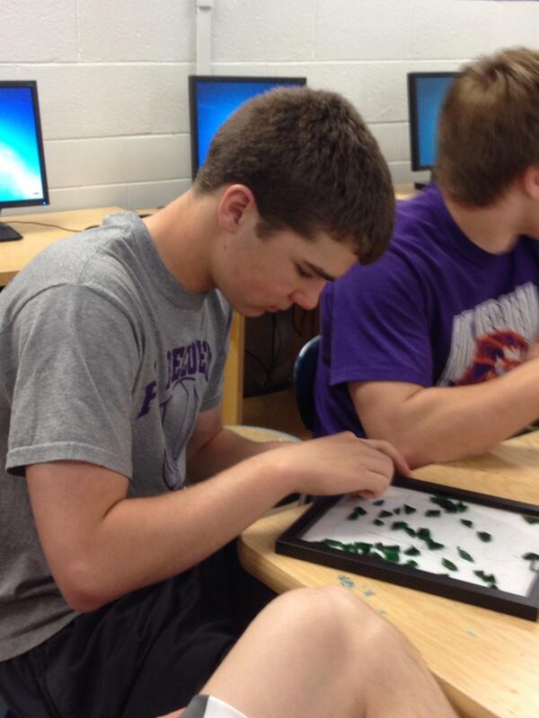 FRHSArt's tweet photo. Upperclassmen in Art Design class started cutting glass and working on their stained glass projects today! #FRindians http://t.co/S9wLCDpUbW