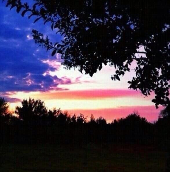 CloydRivers's tweet photo. The most Merican sunset ever. http://t.co/NTXYu3anzi
