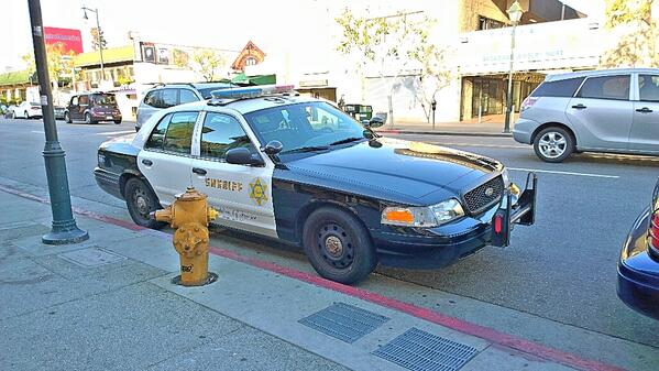 There aren't any fires when our boys are eating dinner! @lapd #serveandprotect #safe #heroes #public service #LA