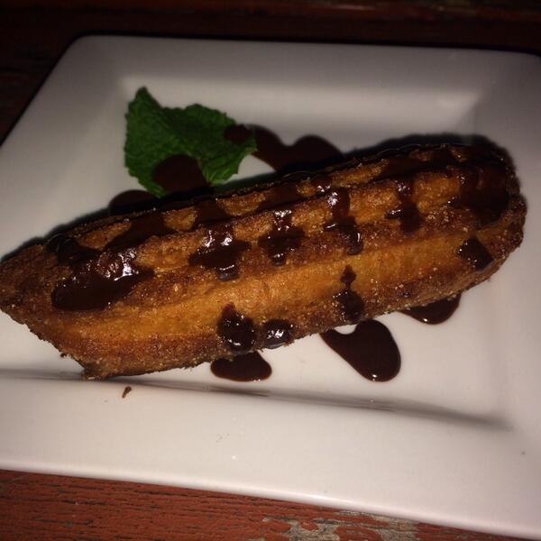 JWo1855's tweet image. Churro drizzled with chocolate at #chiwawa for Seis de Mayo at @dishcrawlmem . #dishcrawl #memphis #foodporn