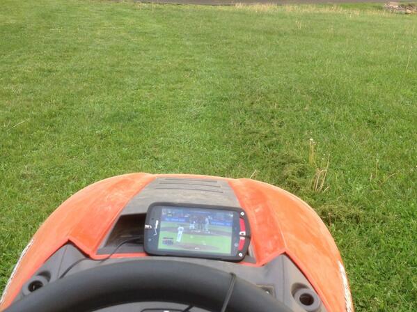 Bigmac1383's tweet image. Why smartphones were invented! #braves #huscavarna #smartestmanalive