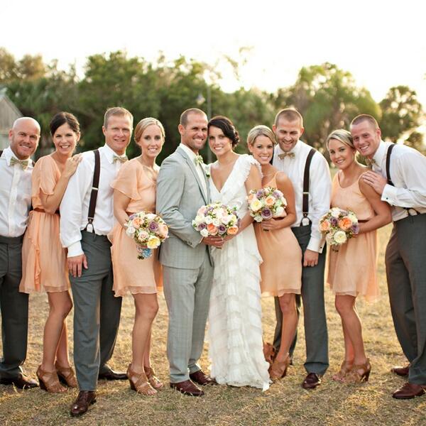 Wedding party looks for all types of different wedding styles spr.ly/6010iOMy