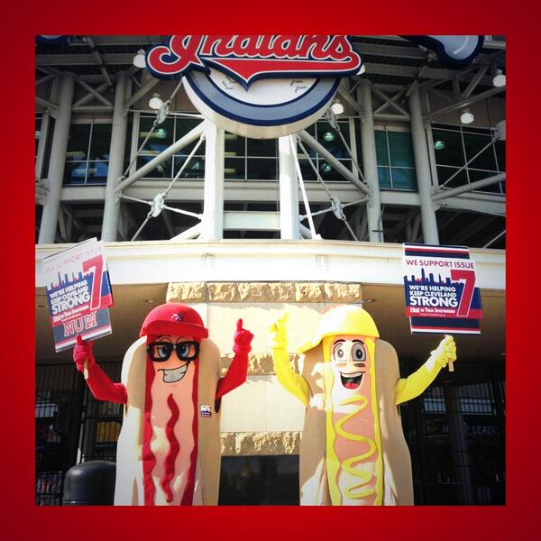 SliderTheMascot's tweet photo. VOTE YES! YES! YES! on Issue 7. #keepCLEstrong💪 http://t.co/Hg9GHxLCk3