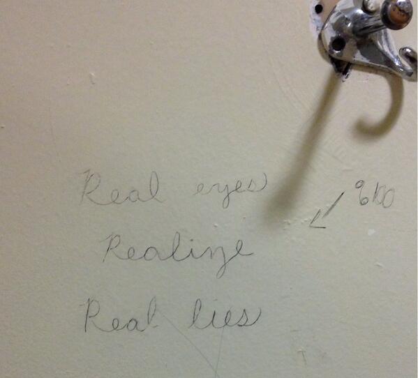 maddyniehaus_24's tweet image. Stritch bitches are getting deep af #whilepooping?