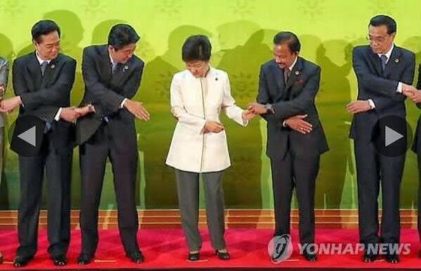 "<a href="/bangyc/">자유바람 (언론개혁.검찰개혁.사법개혁)</a>: 박근혜의 지능지수를 한 눈에 알아볼 수 있는 그림^^ RT @Suzytok_: 의심스러운 지능지수. 눈으로 봐도 모르나... . "박마담 당황했어요