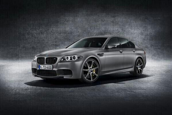 IanFitzpatrick3's tweet image. Mmm a 600bhp M5! Only 300 being made. They're probably being sold as we speak! #Gimme #DriversEdition