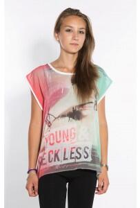 ToeksClothes's tweet image. Young and reckless printed top, € 16,75
toeks.com/tops/young-and…