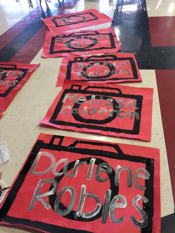 LvhsYearbook's tweet photo. Yearbook Staff!! 2 days until our Yearbook banquet!!! http://t.co/ixHlJnz1yN