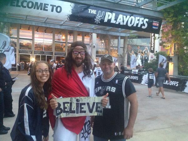 sasssypaantss's tweet image. #spursjesus @spurs