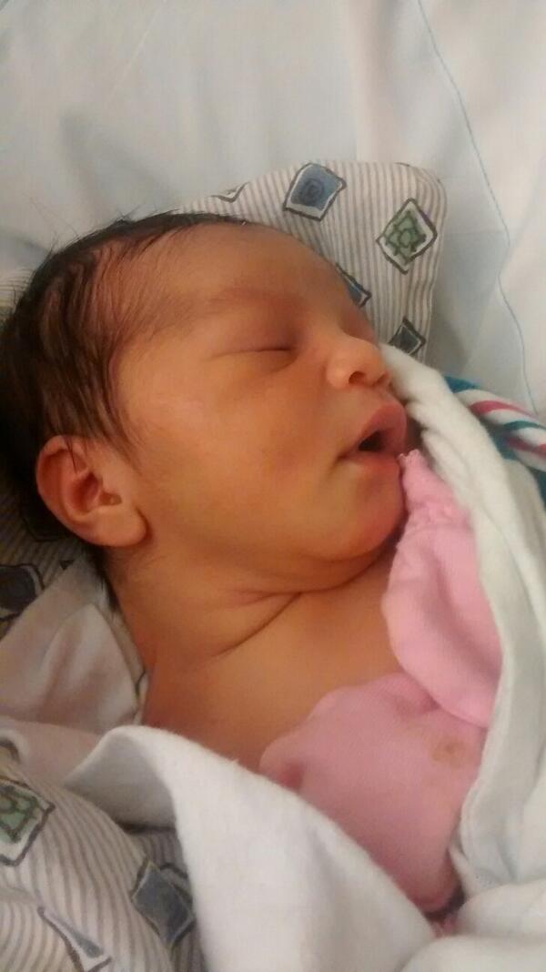 ayee_huggins's tweet photo. My baby is knocked Lol 😴😅 http://t.co/e30FSBku3E