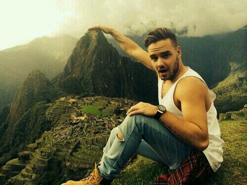 callitkarmx's tweet photo. Breathe? Nope. He loves perú, bye vida. http://t.co/gAXrIbvKpW