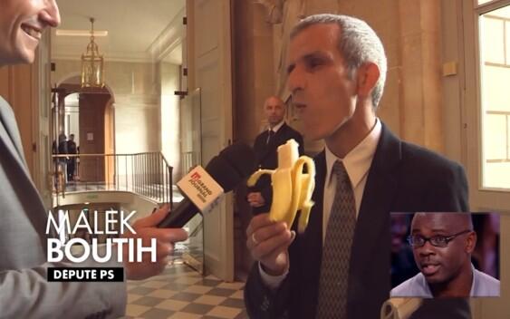 linfoduvrai's tweet photo. Les députés mangent une banane à l'Assemblée Nationale contre le racisme dans #LGJ http://t.co/wnzB2sLCZq
